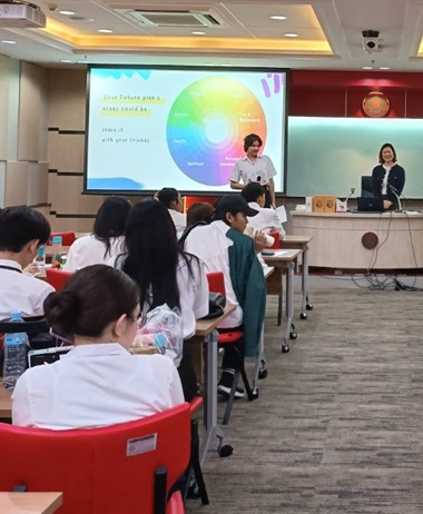 LCC Program Conducts Career Preparation Workshops for Fourth-Year Students