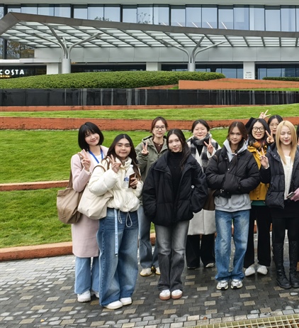 LCI Students Join Sino-Thai Hegui Winter Camp at ZISU